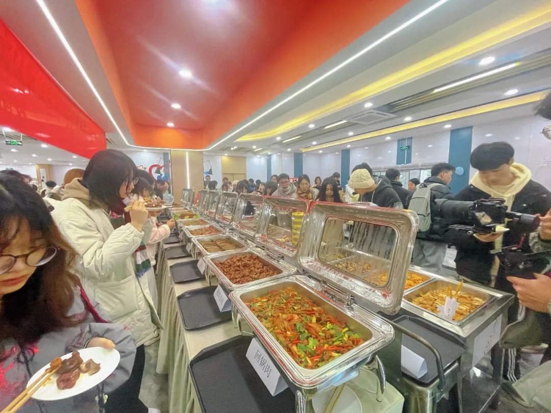 科技学院和园一食堂荣获双“第一”_千亿国际丨食堂团餐丨食堂承包丨学校食堂承包丨重庆食堂承包丨