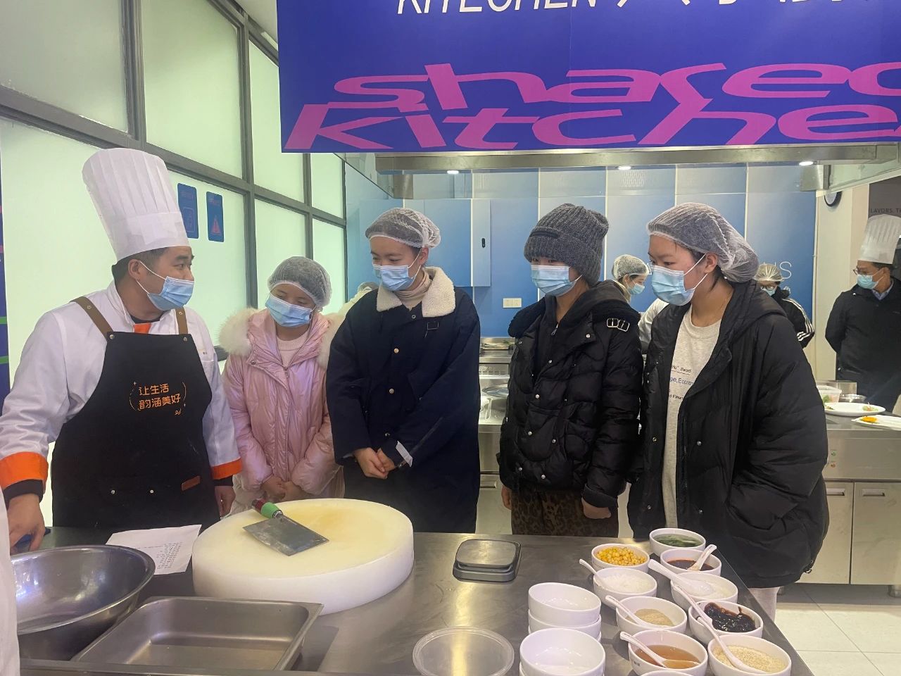 趣在美食 . 共享厨房_千亿国际丨食堂团餐丨食堂承包丨学校食堂承包丨重庆食堂承包丨